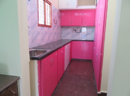 4) Li id 328 - Ground Floor Kitchen.JPG